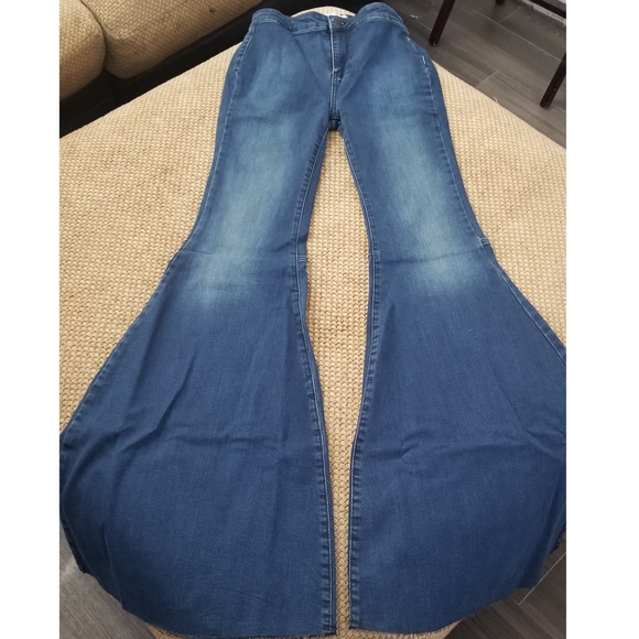 Free People Float On Flare Jeans - Picture 4 of 10